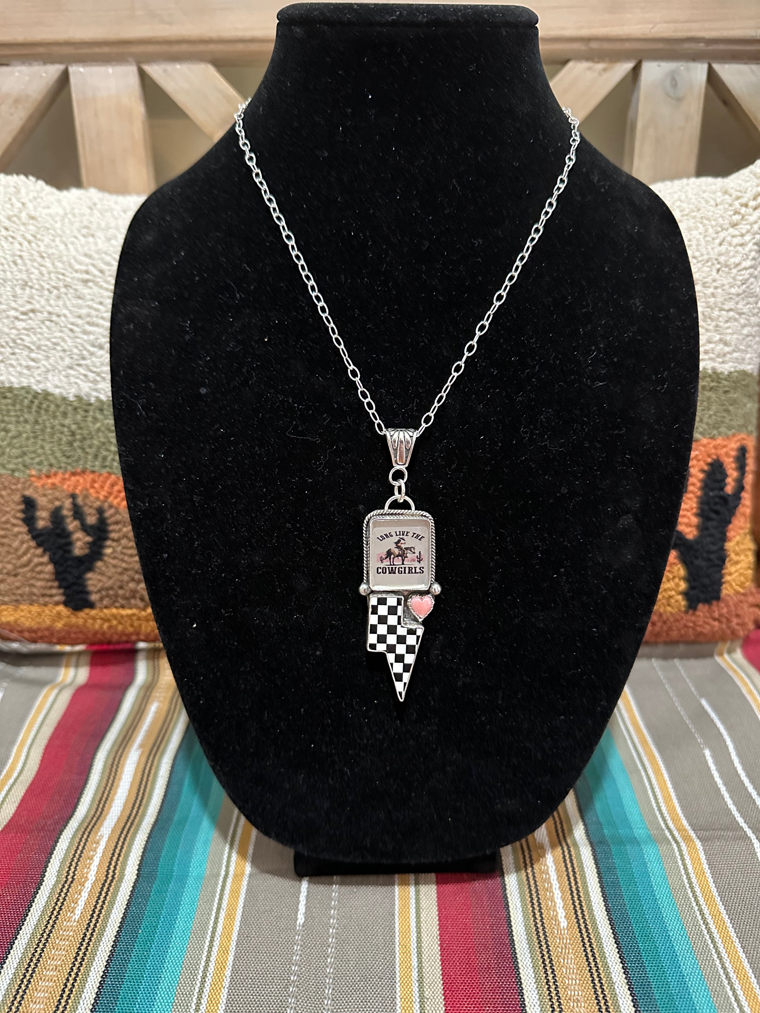 18” “Long live cowgirls” necklace with pink conch