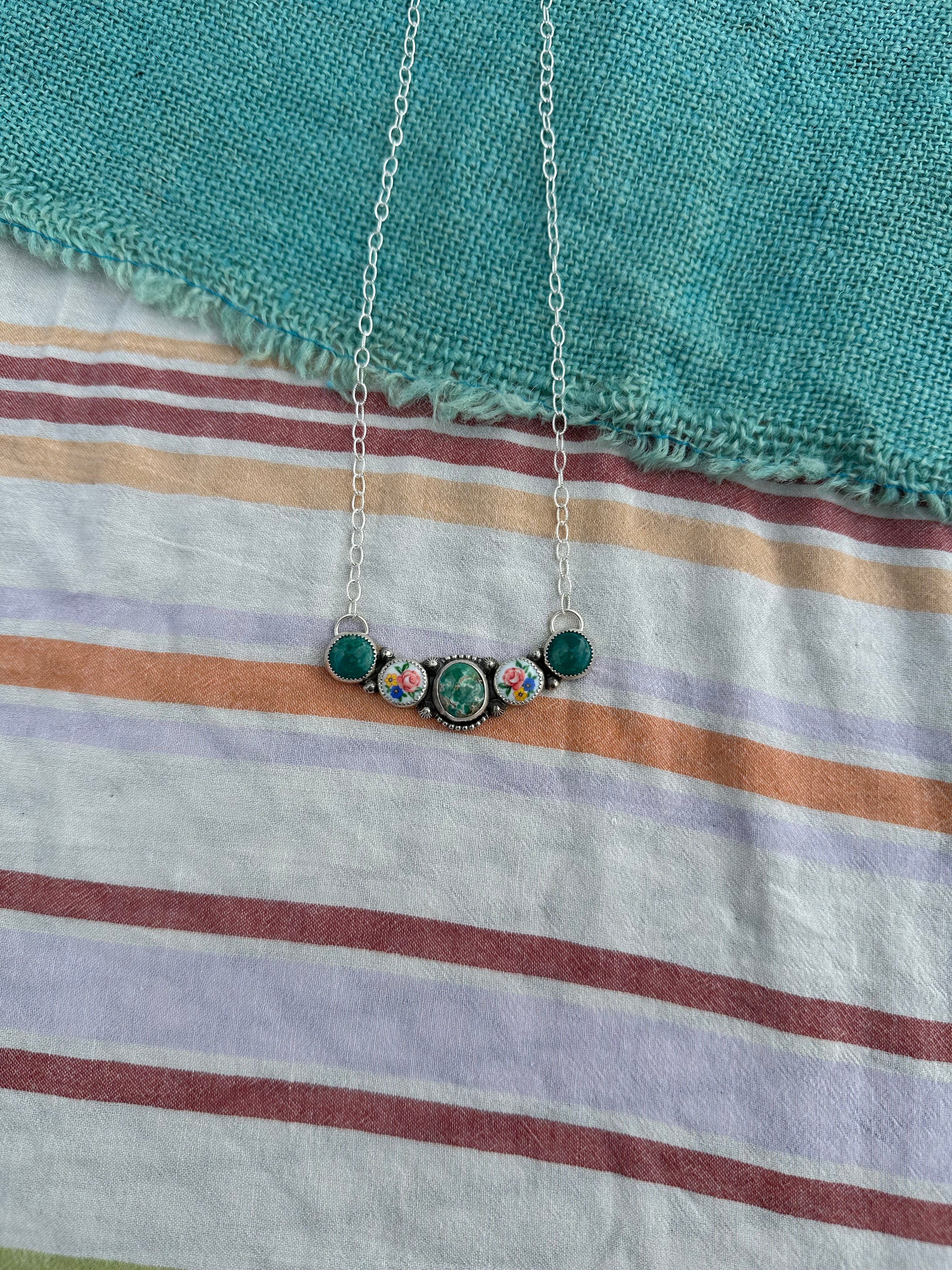 Floral bar necklace