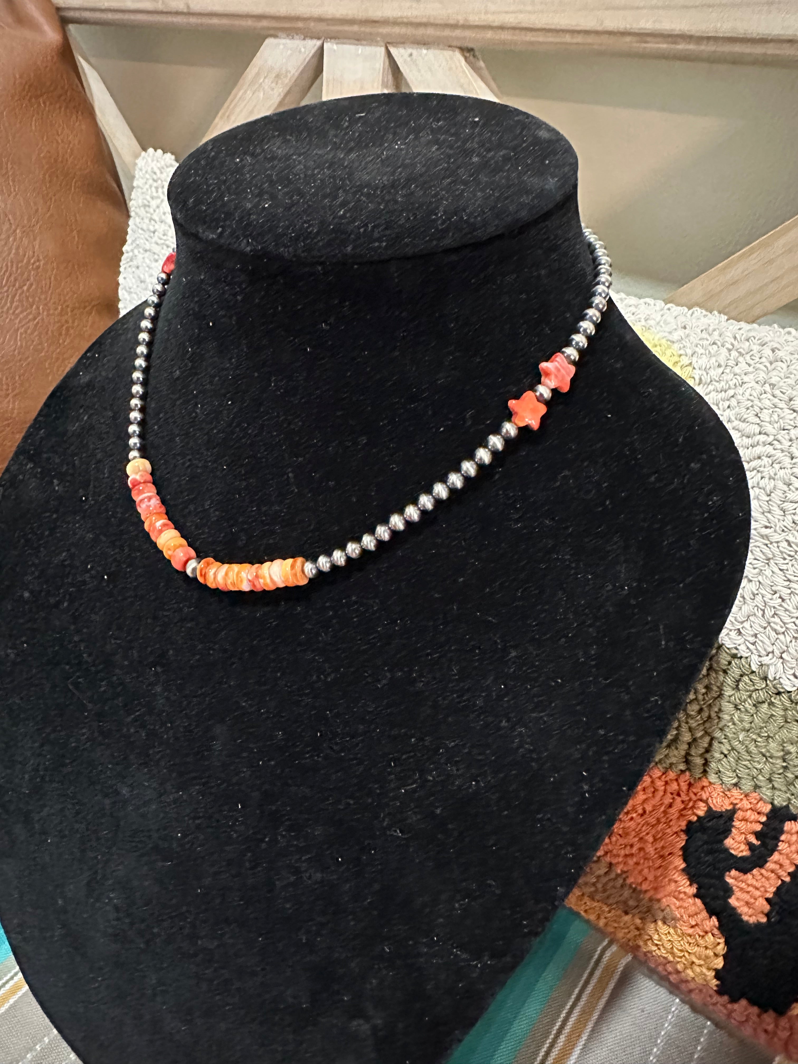 16” spiny oyster star choker