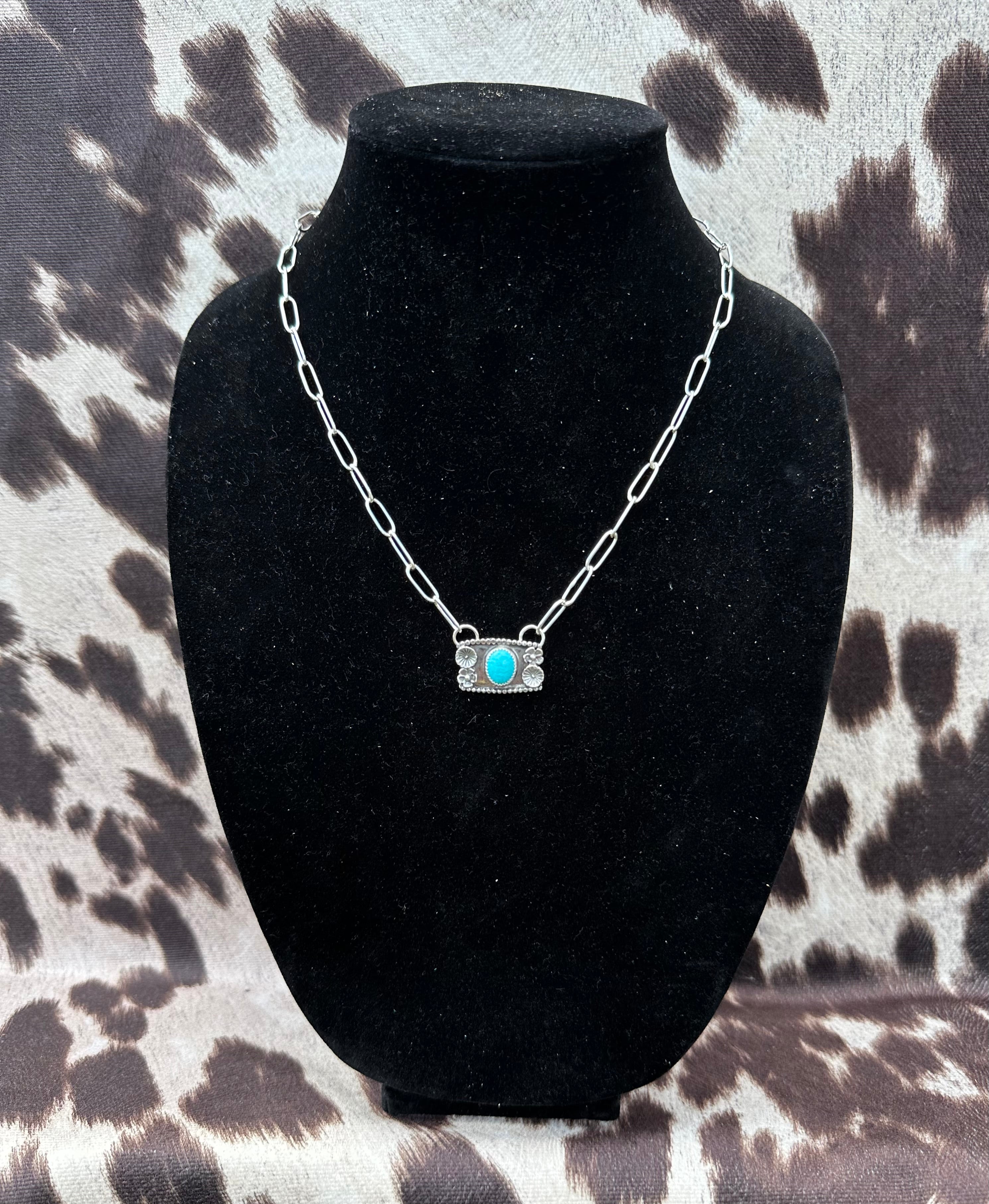 Kingman floral necklace