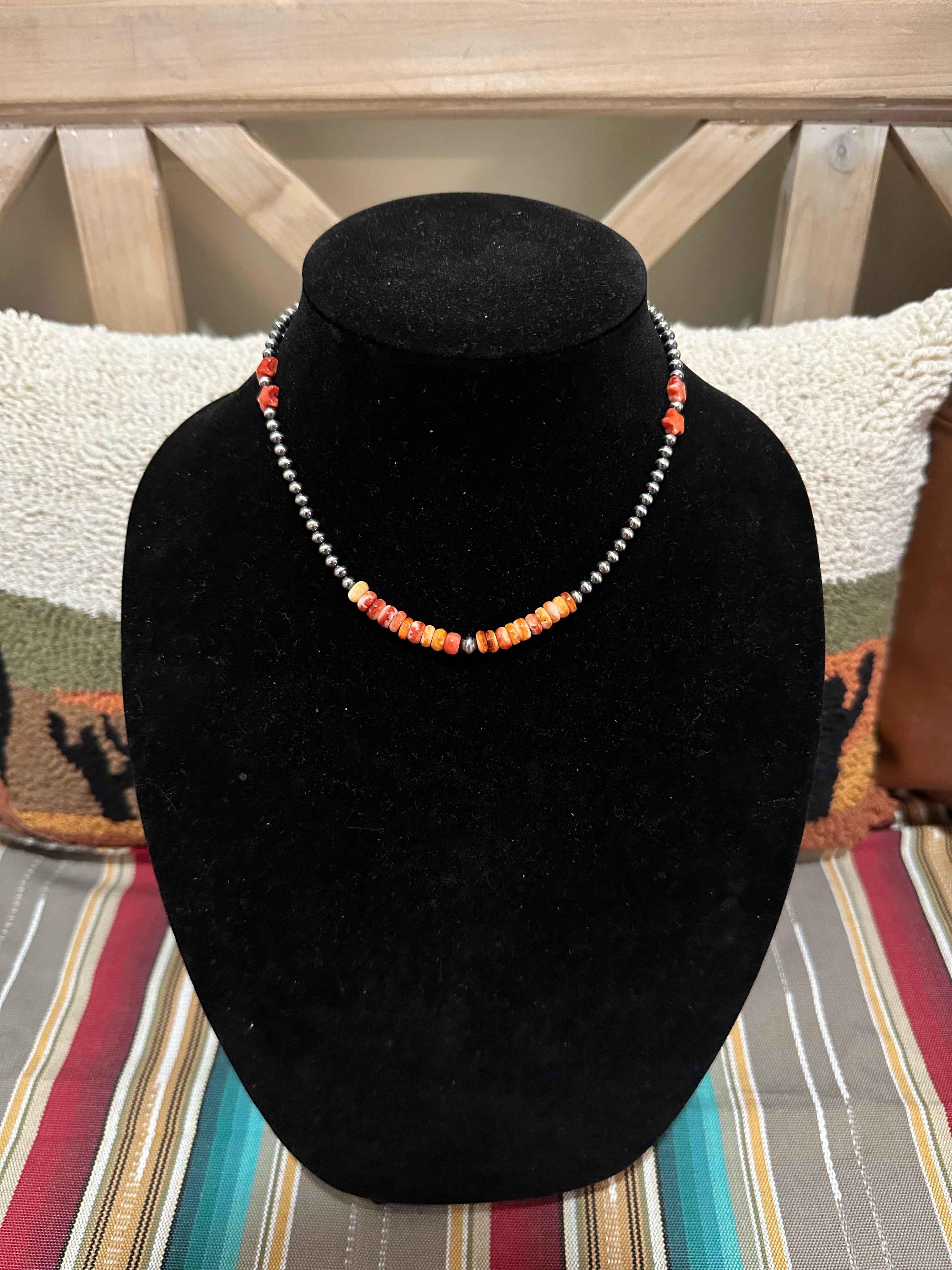 16” spiny oyster star choker