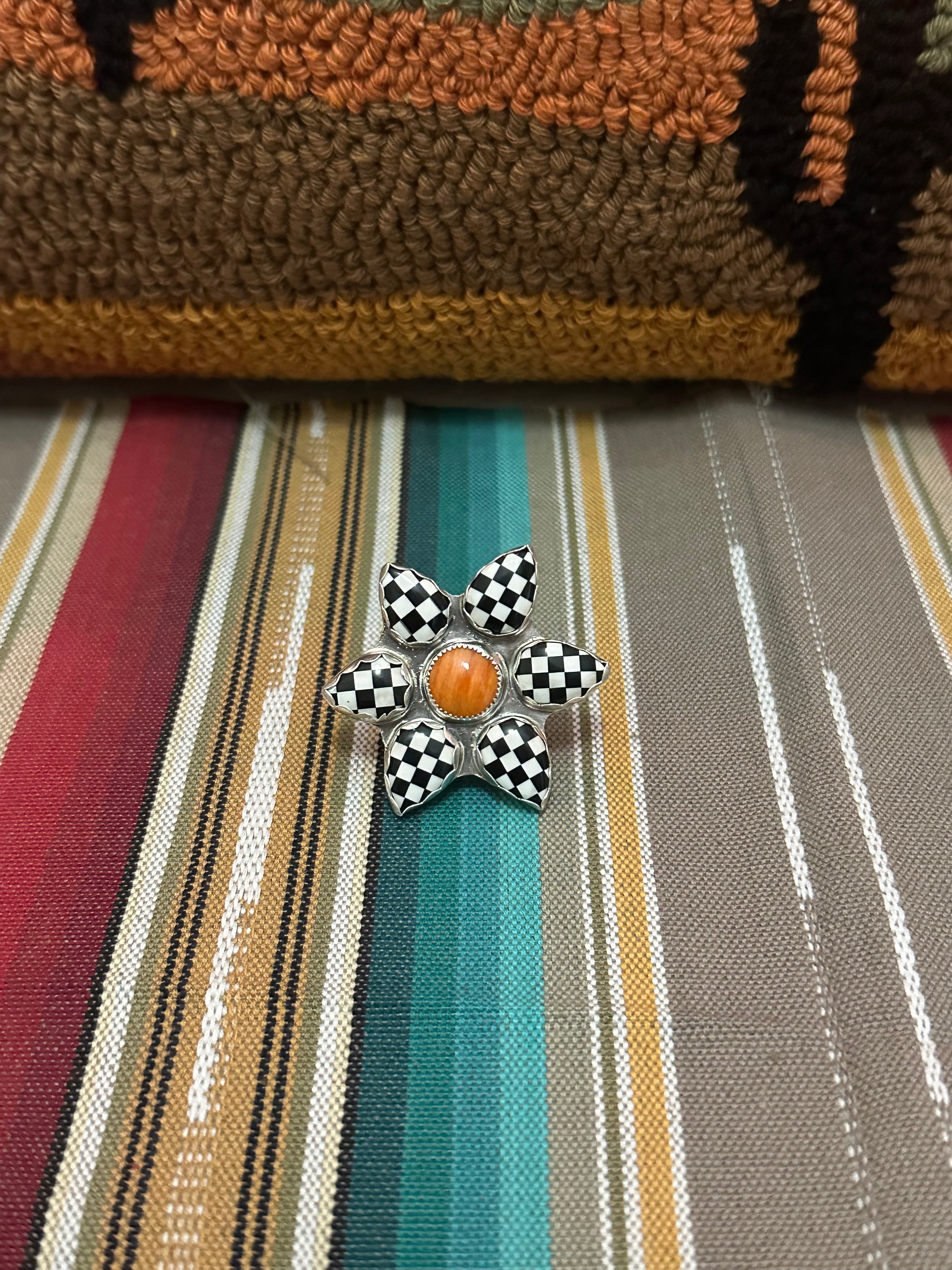 Checkered ring with spiny oyster (size  8.5)